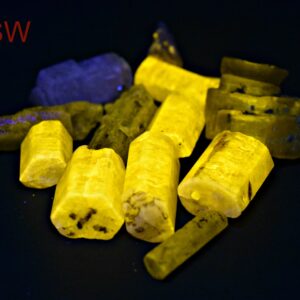 101 Carat Fluorescent Phosphorescent Pink Apatite Crystals Lot From Pakistan