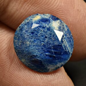 7 Carat Faceted Fluorescent Sodalite Cut Gemstone From Afghanistan
