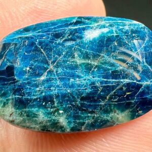 20 Carat Faceted  Fluorescent Sodalite Cut Gemstone From Badakhshan Afghanistan
