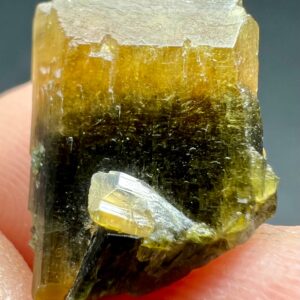 10 Carat Clinozoisite Crystal Combined With Diopside From Badakhshan Afghanistan