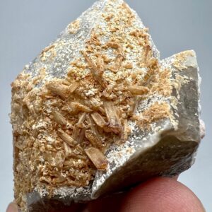 380 Carat Natural Childrenite-Eosphorite Crystals Cluster On Quartz With Rose Quartz From Nuristan Afghanistan