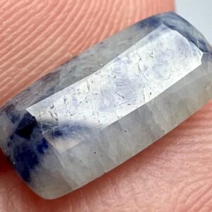2.7 Carat Faceted Fluorescent Sapphire Gemstone from Afghanistan – Natural Collector Cut Stone