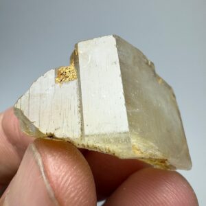 68 Carat Terminated Aquamarine Crystal from Skardu Pakistan – Natural Collector Specimen