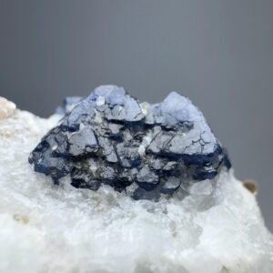 107 Gram Terminated Blue Spinel Crystals Specimen With Mica From Pakistan