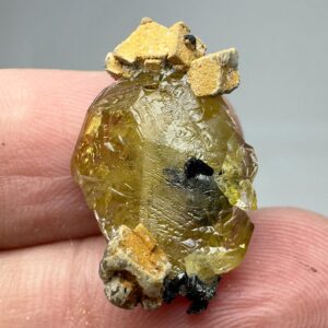 11 Ct Sphene Unique Lustrous Crystal Specimen W/Actinolit & Calcite Crystals From Zagi Pakistan