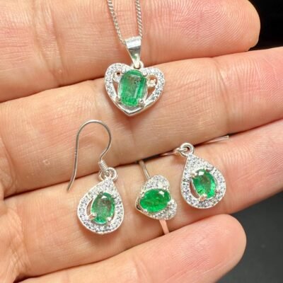 Swat Emerald Set 925 Silver Earnings From Swat Pakistan